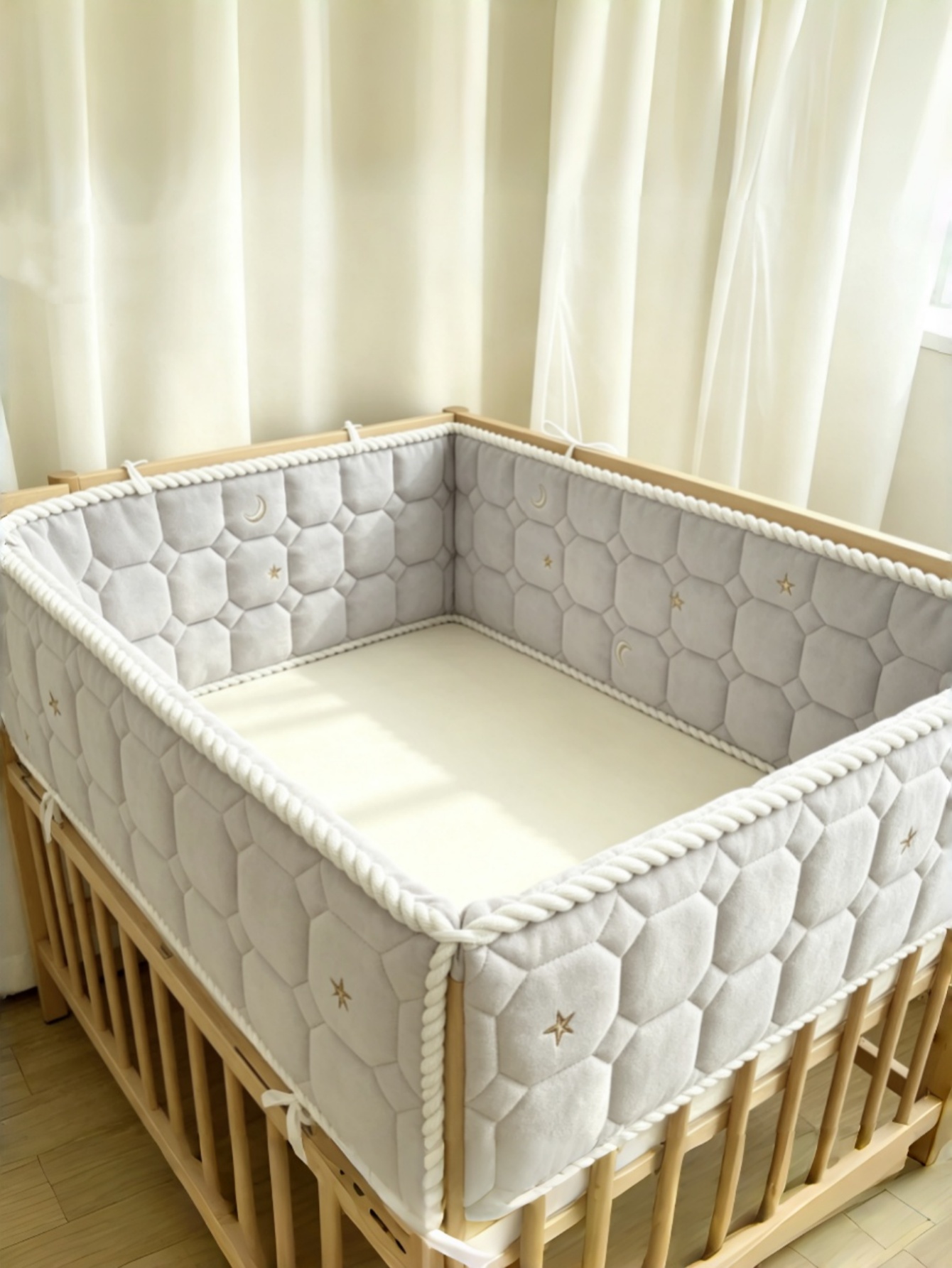 Baby Nursery Glider - ベビーベッド用ベッドガードレール、衝突防止ベビーバンパー、幼児用ベビーベッドバンパー、純綿製、子供用スプライス加工、幼児用寝具