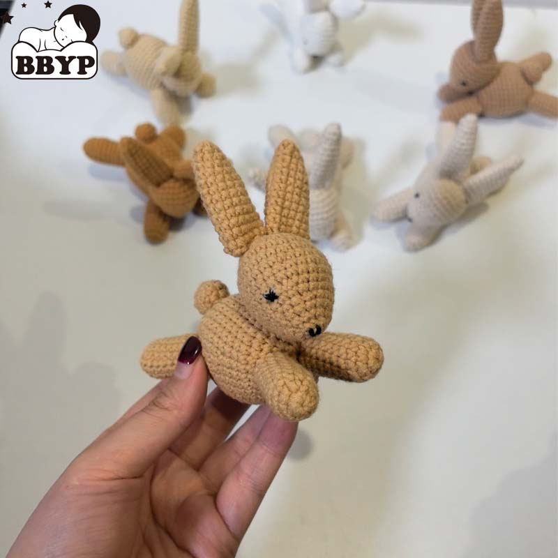 1個のかわいい編みぐるみウサギの飾り、ベビーベッドモバイル＆ - Baby Nursery Home のレビューと価格