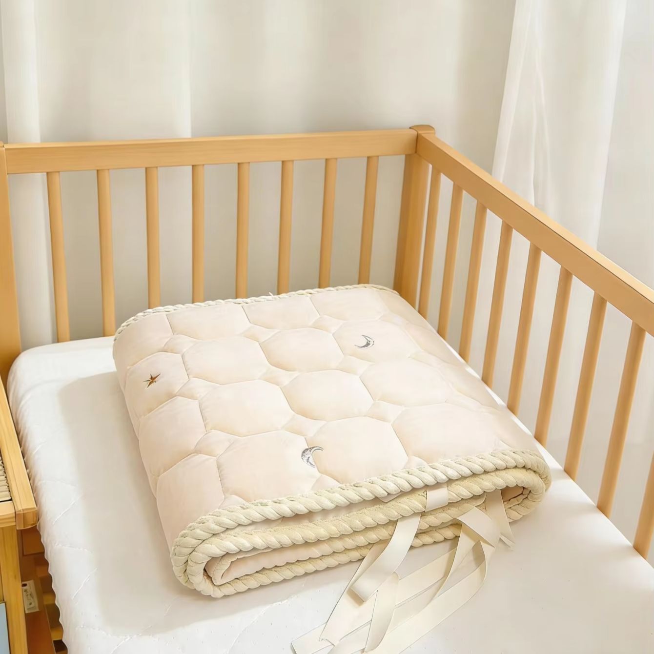 ベビーベッド用ベッドガードレール、衝突防止ベビーバンパー、幼 - Baby Nursery Glider のレビューと価格